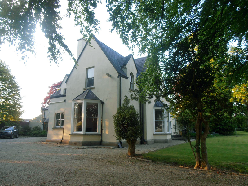 GalLiveExterior